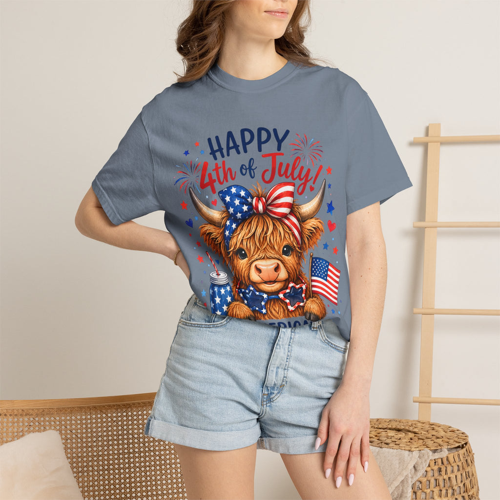4th of July Cute Highland Cow T-Shirt — Fun Patriotic Farm Design