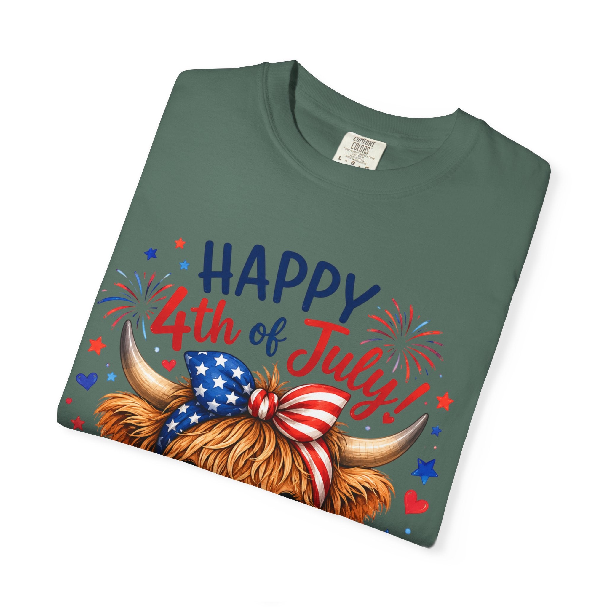 4th of July Cute Highland Cow T-Shirt — Fun Patriotic Farm Design