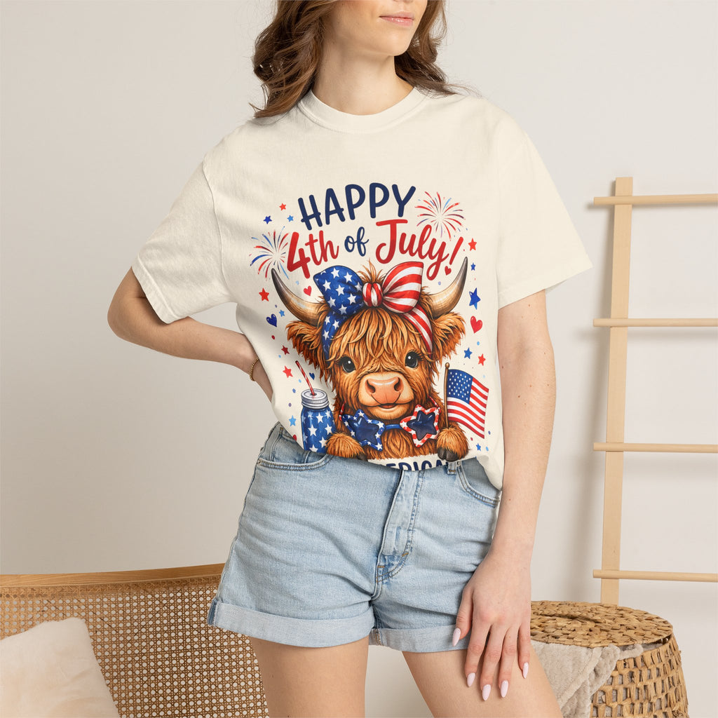 4th of July Cute Highland Cow T-Shirt — Fun Patriotic Farm Design