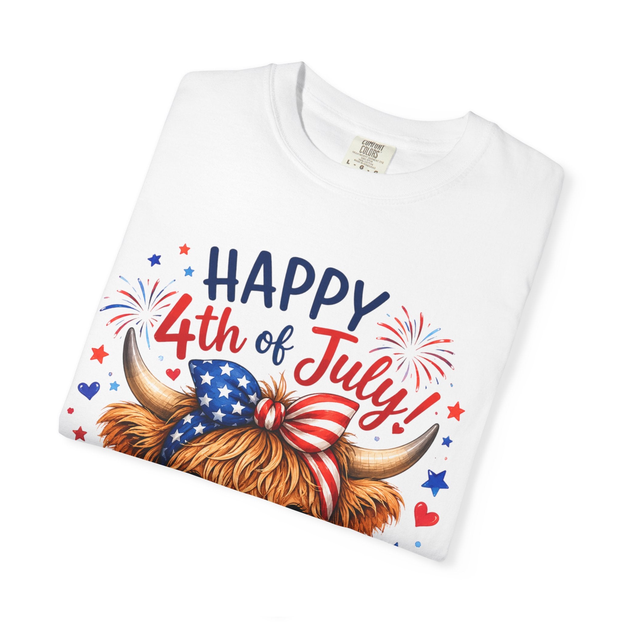 4th of July Cute Highland Cow T-Shirt — Fun Patriotic Farm Design